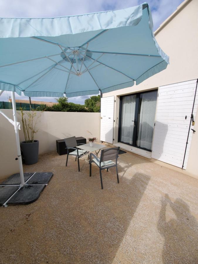 Charmant Studio Moderne Avec Exterieur "Dormir En Provence" Fontvieille Buitenkant foto